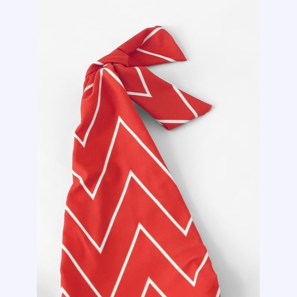 Red Chevron One Piece Deep V-neck Swimsuit - Picture 4 of 5